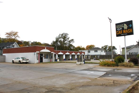 236 E Washington St, East Peoria, IL 61611